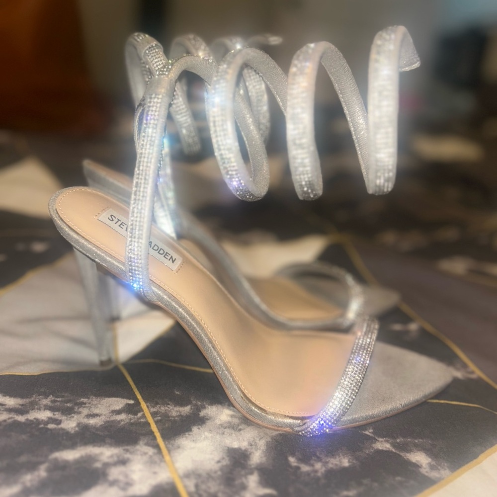 Steve Madden Glittering Silver Wrap Heels